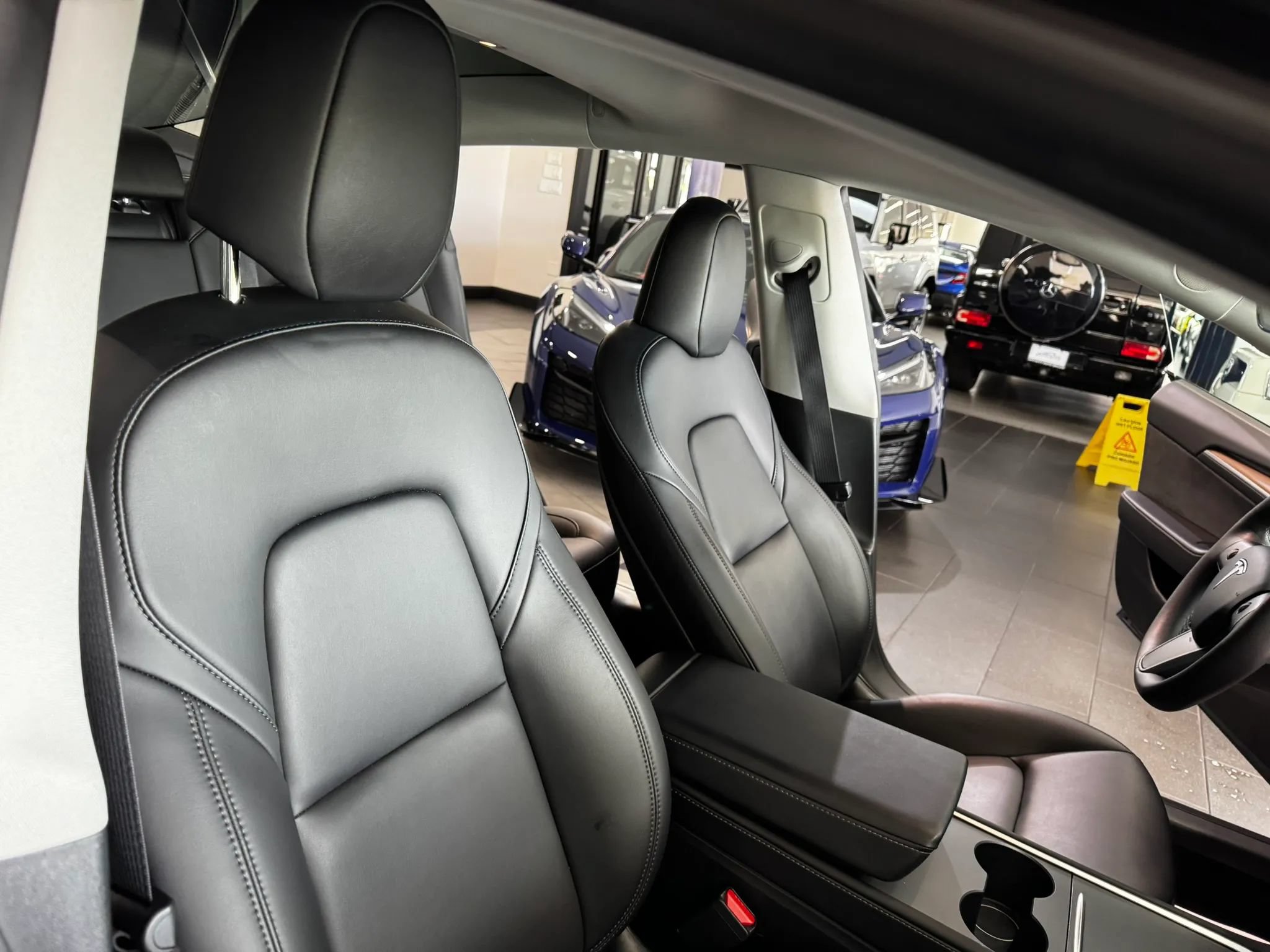 Used 2023 Tesla Model 3 Standard Range RWD image 12