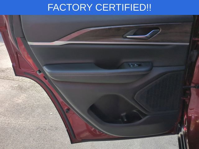 Certified 2024 Jeep Grand Cherokee Limited image 31