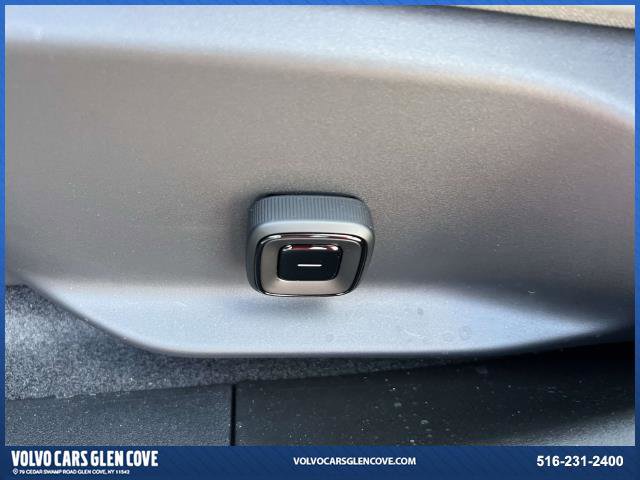 New 2026 Volvo EX30 Cross Country Ultra w/ Protection Package image 17