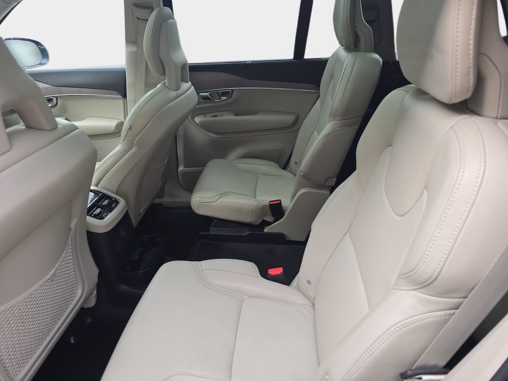 Used 2021 Volvo XC90 T8 Inscription w/ Advanced Package AWD/4WD image 18