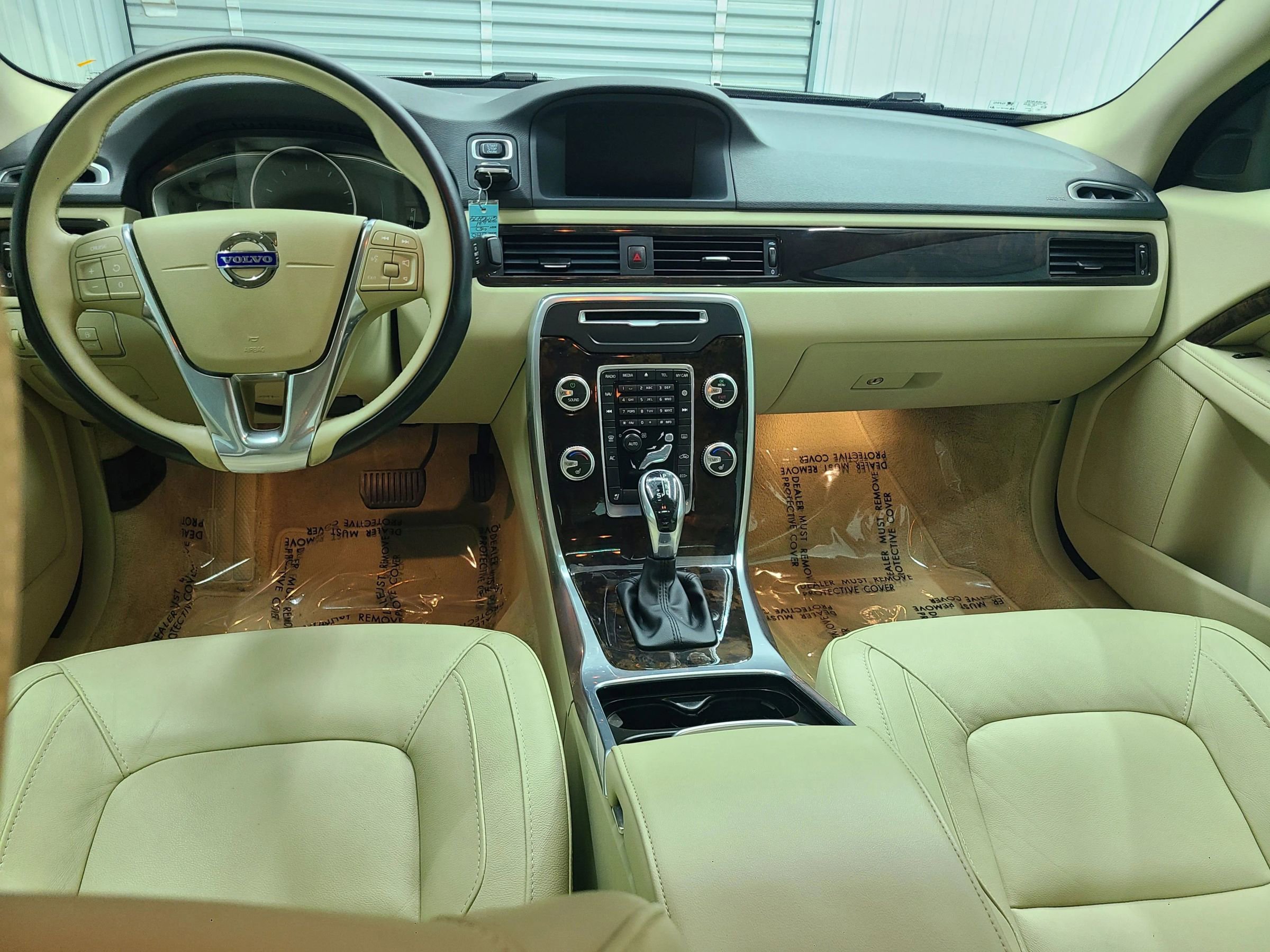 Used 2016 Volvo S80 T5 image 2