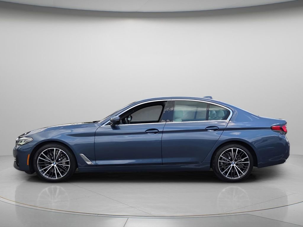 Used 2023 BMW 530i w/ Premium Package RWD image 3