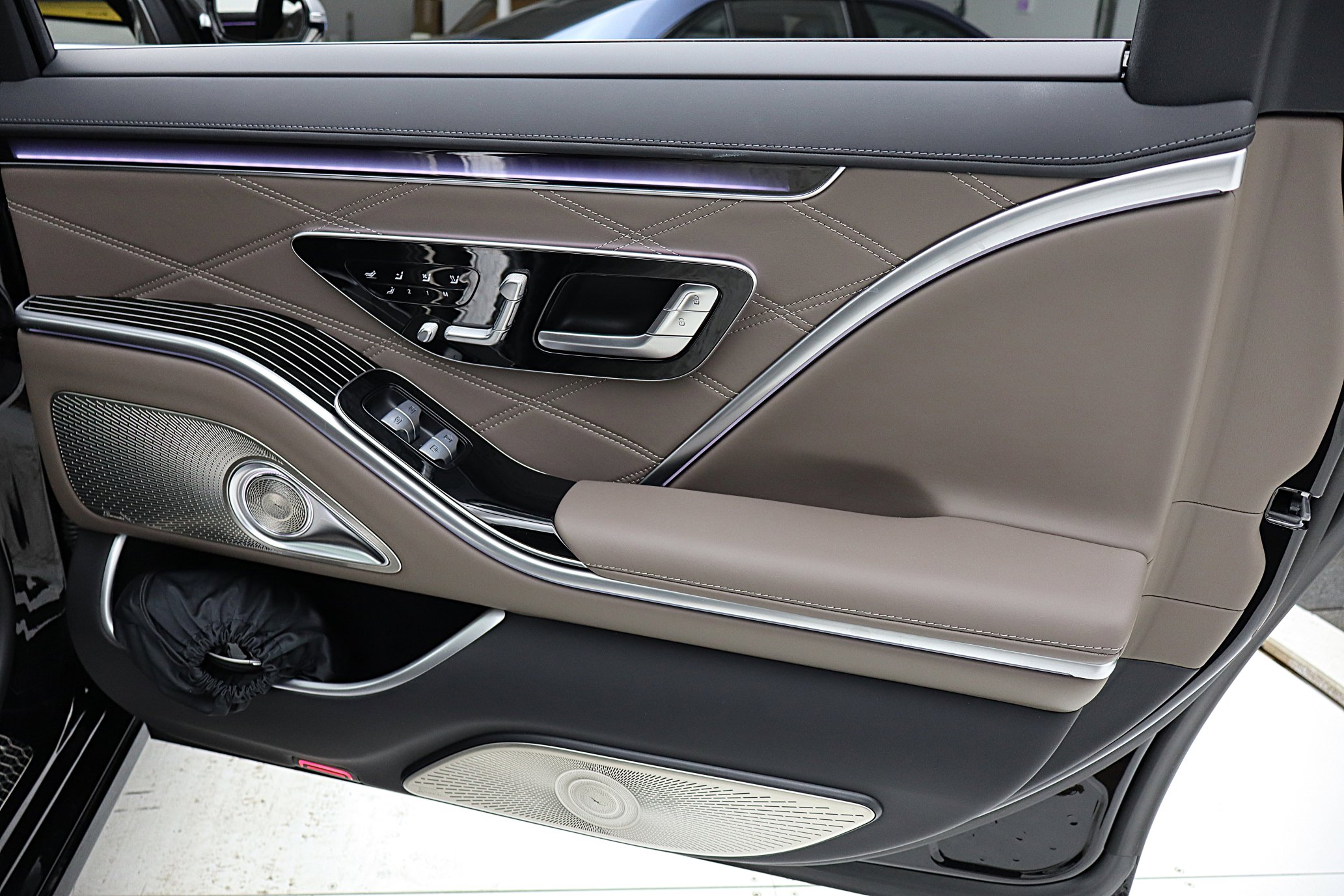 Used 2024 Mercedes-Benz Maybach S 580 4MATIC image 54