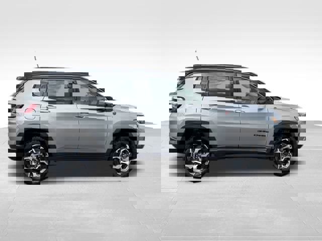 Used 2022 Jeep Compass Trailhawk w/ Sun and Sound Group image 47