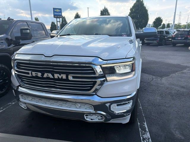 Used 2019 RAM 1500 Laramie AWD/4WD image 2