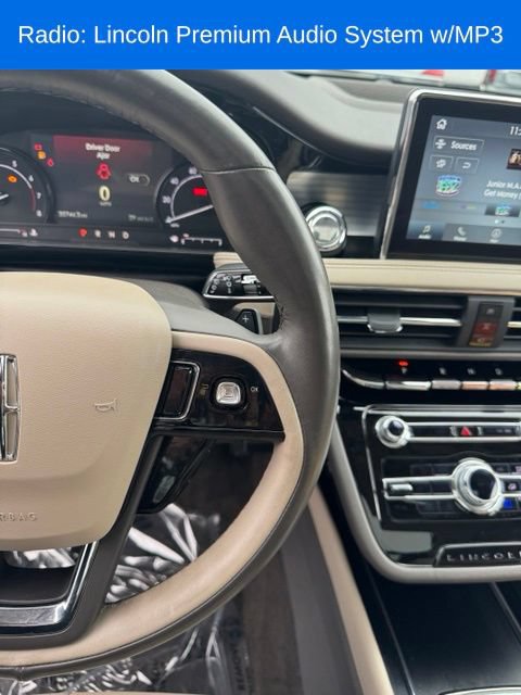 Used 2022 Lincoln Corsair AWD w/ Premium Package image 18