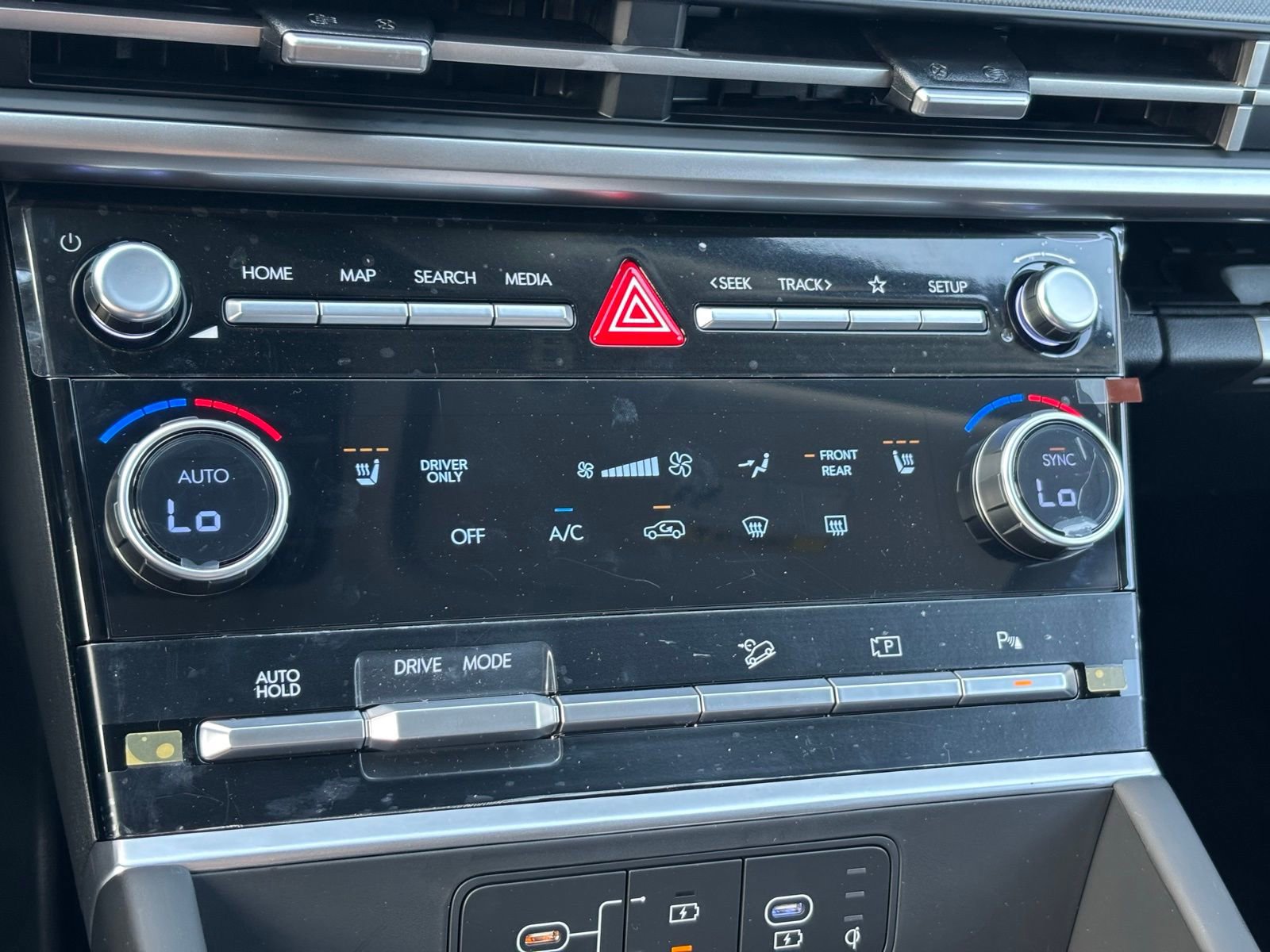 New 2026 Hyundai Santa Fe SEL FWD image 24