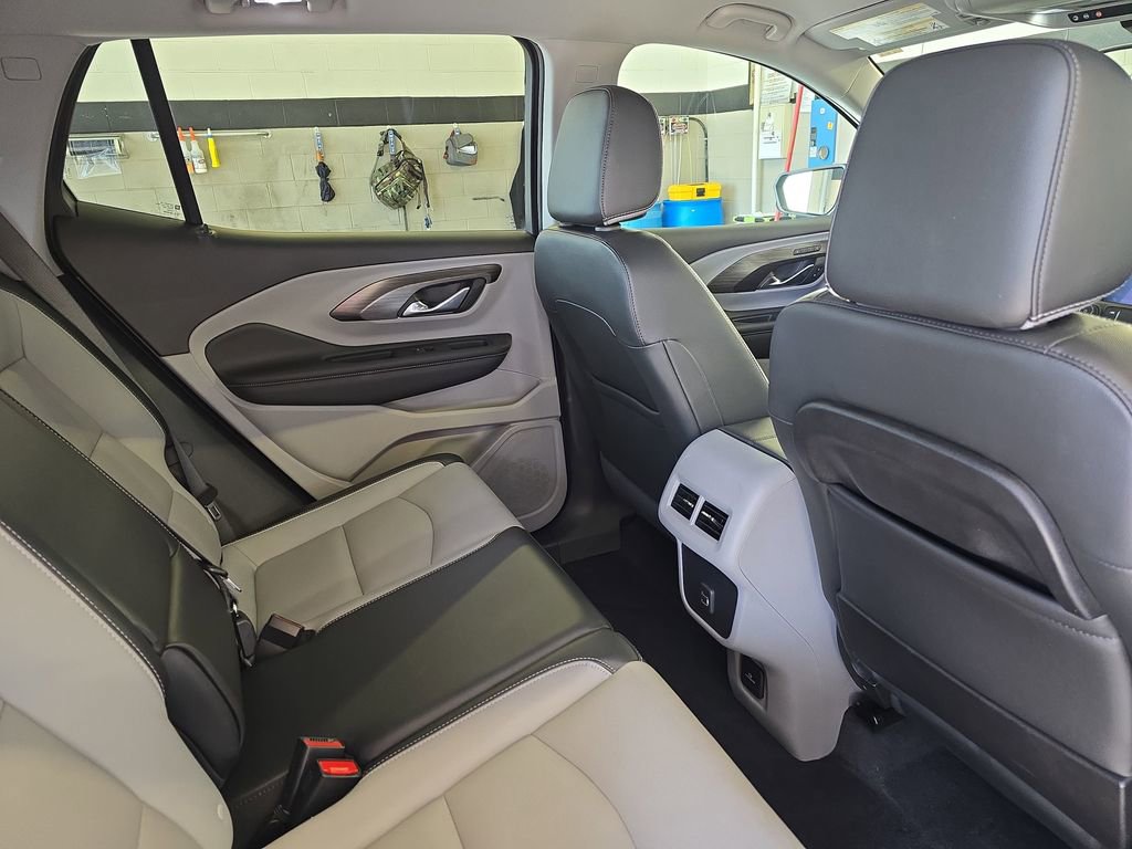 Used 2023 GMC Terrain SLT w/ Infotainment Package II FWD image 12