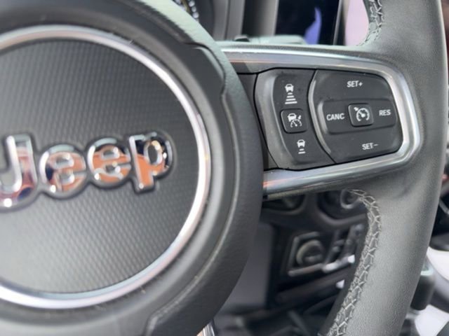 Used 2025 Jeep Wrangler Sahara 4xe image 13