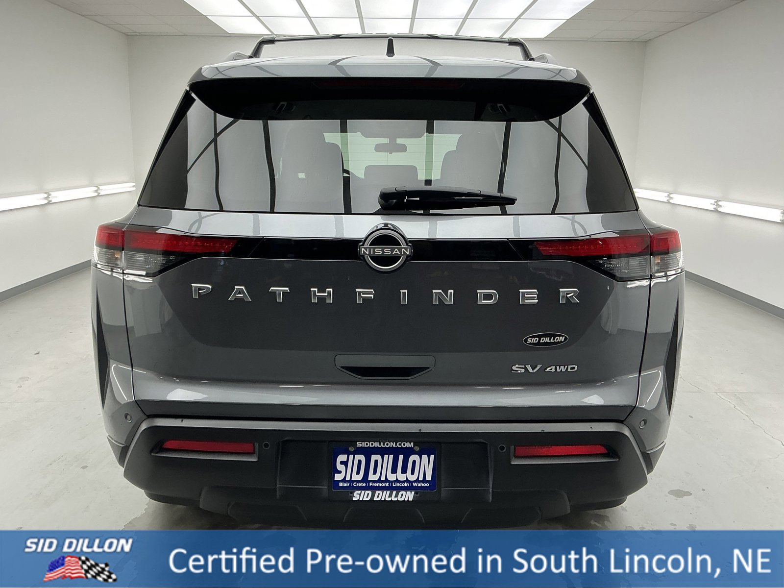 Used 2023 Nissan Pathfinder SV image 5