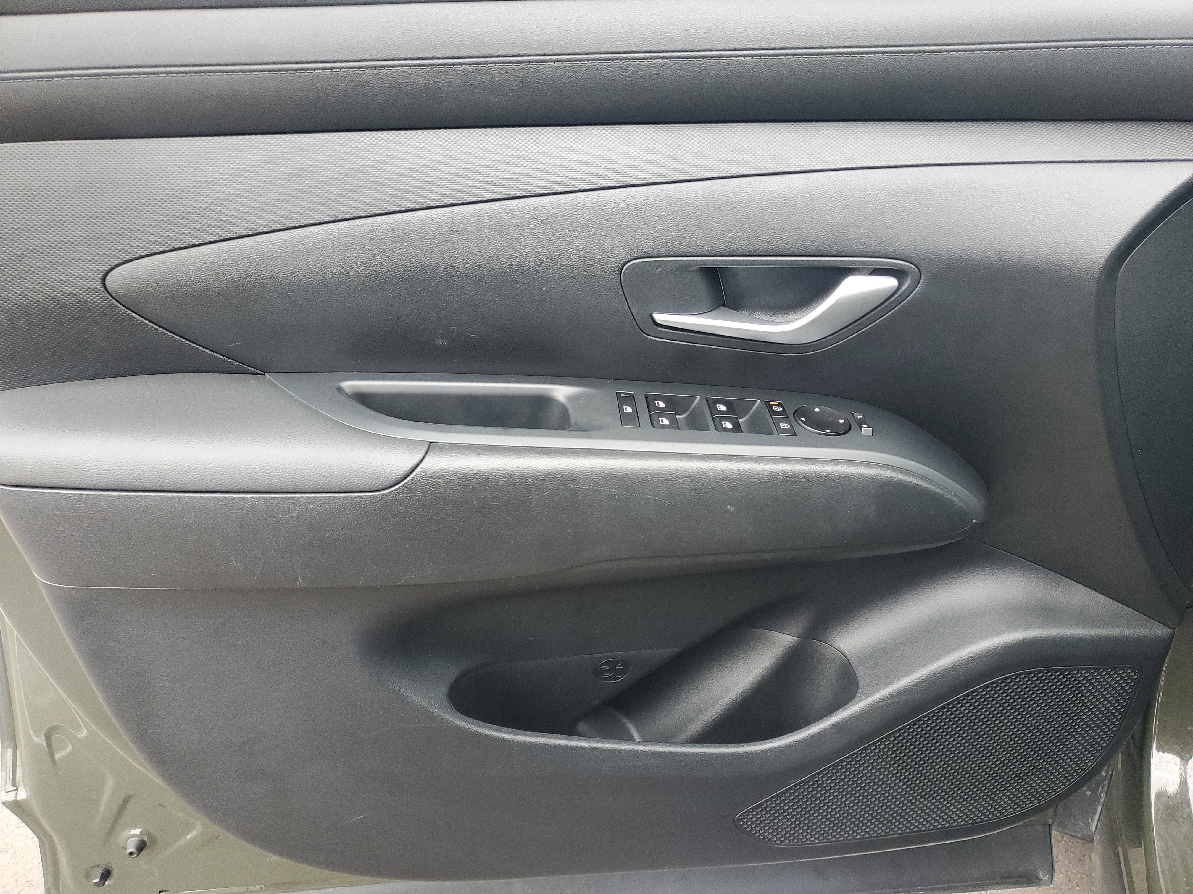 Used 2025 Hyundai Tucson SEL image 12