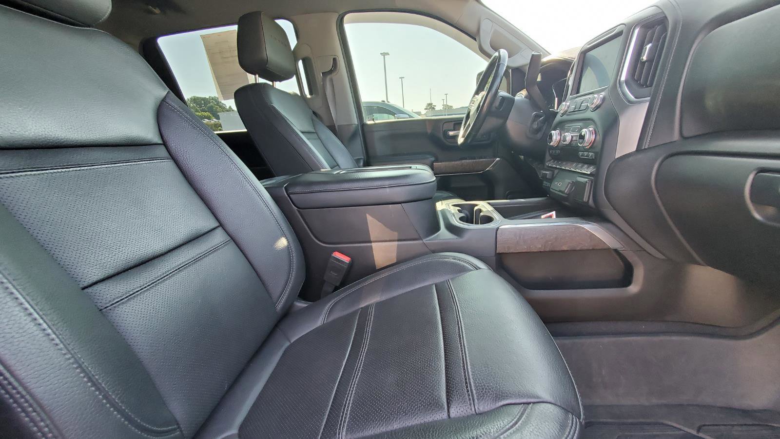 Used 2022 GMC Sierra 2500 Denali w/ Denali Ultimate Package AWD/4WD image 4