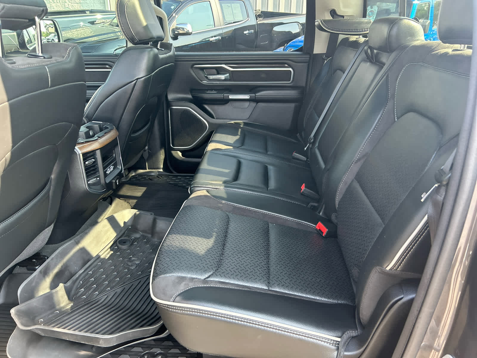 Used 2022 RAM 1500 Laramie image 26