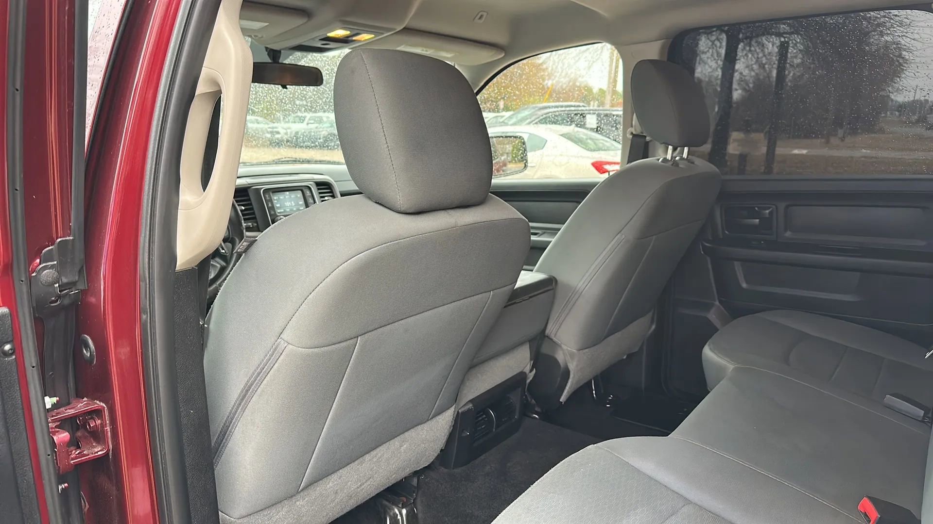 Used 2017 RAM 1500 Express image 19