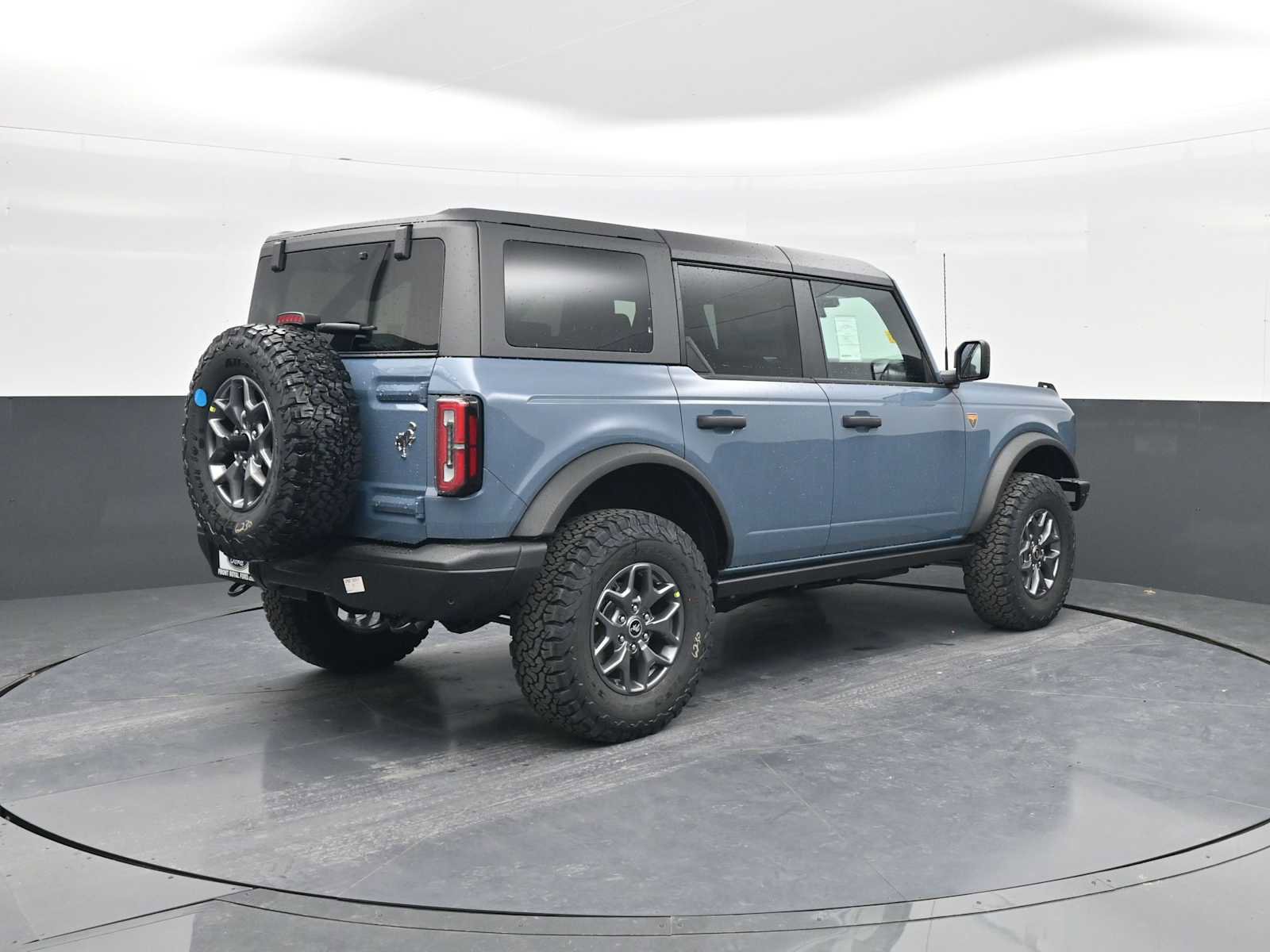 New 2025 Ford Bronco Badlands image 8