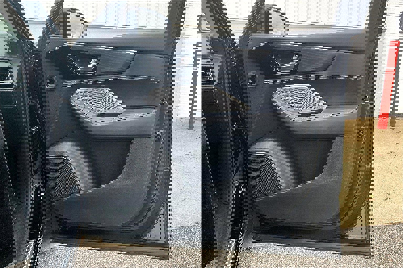 Used 2023 Acura MDX SH-AWD w/ Advance Package image 29