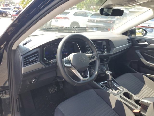 Certified 2023 Volkswagen Jetta S FWD image 23