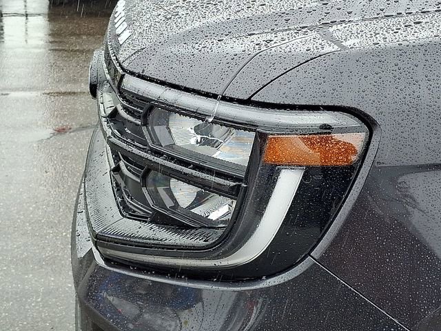 Used 2025 Ford Expedition Active image 28