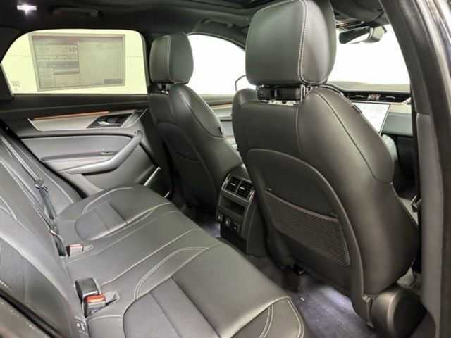New 2026 Jaguar F-PACE R-Dynamic S AWD/4WD image 21