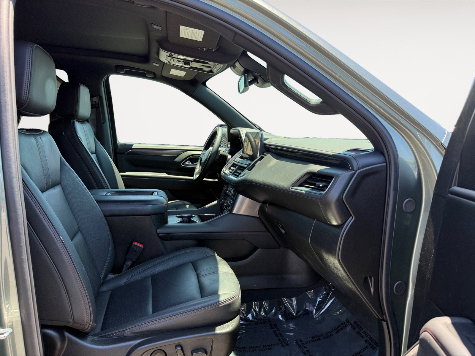 Used 2024 Chevrolet Tahoe RST w/ Luxury Package AWD/4WD image 19