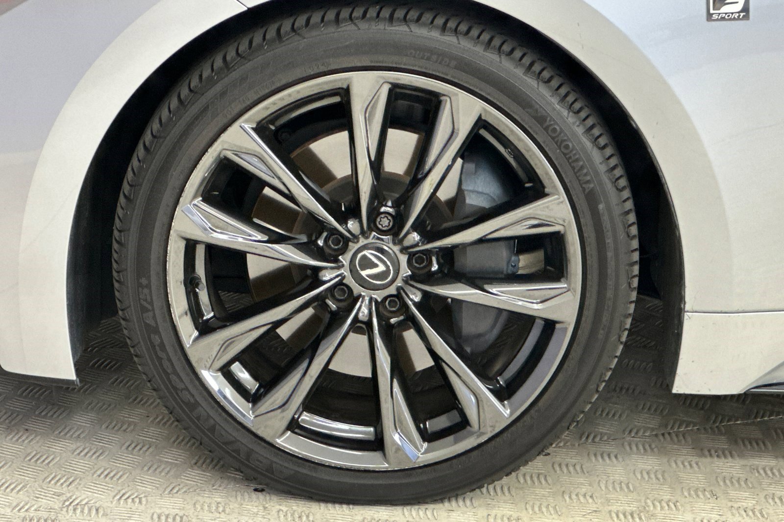 Used 2023 Lexus IS 350 F Sport w/ Navigation Package image 11