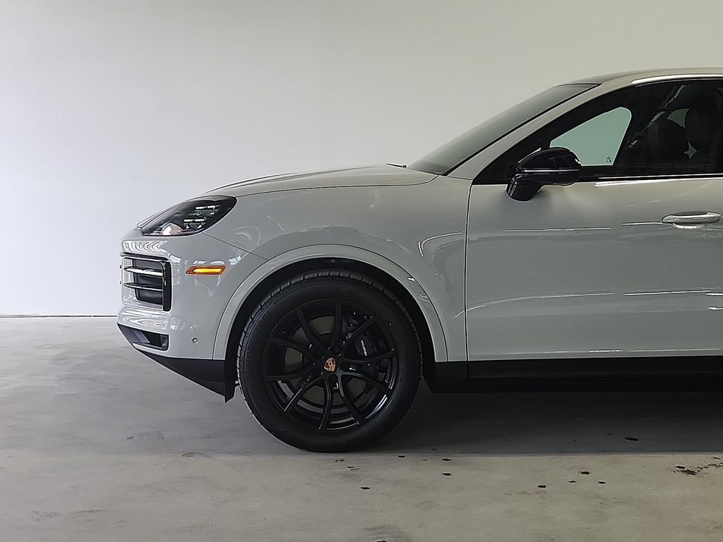 New 2026 Porsche Cayenne Coupe AWD/4WD image 6