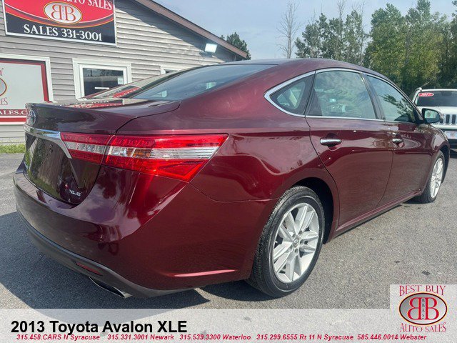 Used 2013 Toyota Avalon XLE FWD image 2