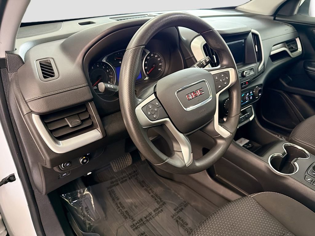 Used 2022 GMC Terrain SLE w/ Driver Convenience Package image 11