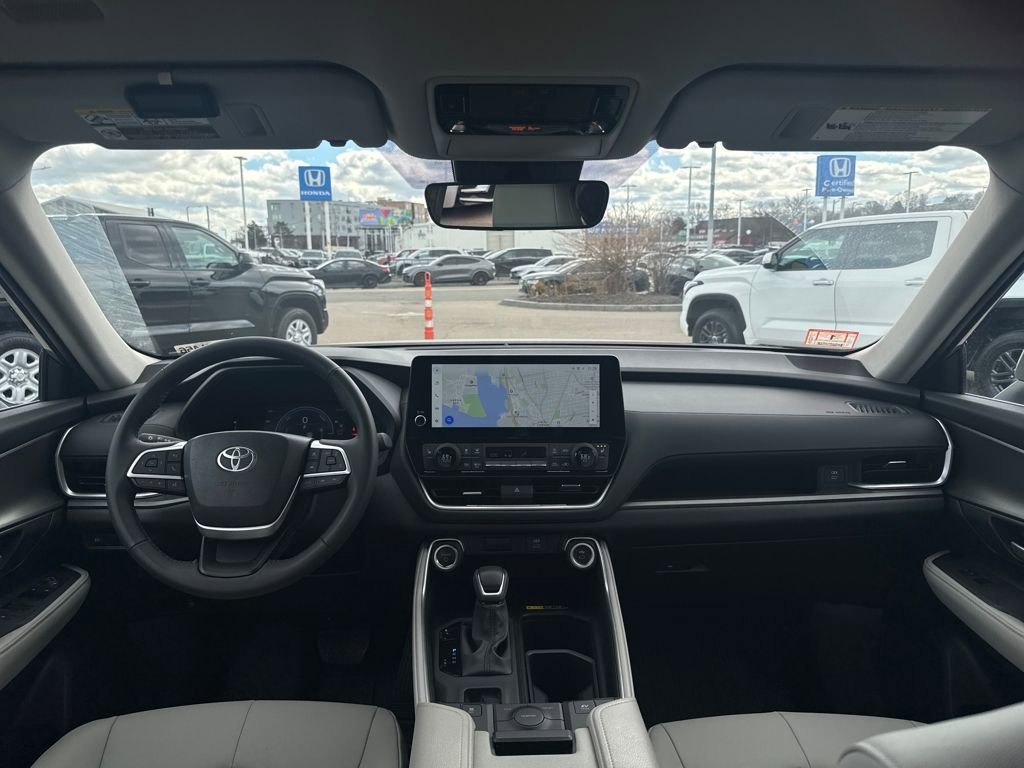 Used 2026 Toyota Grand Highlander XLE image 13