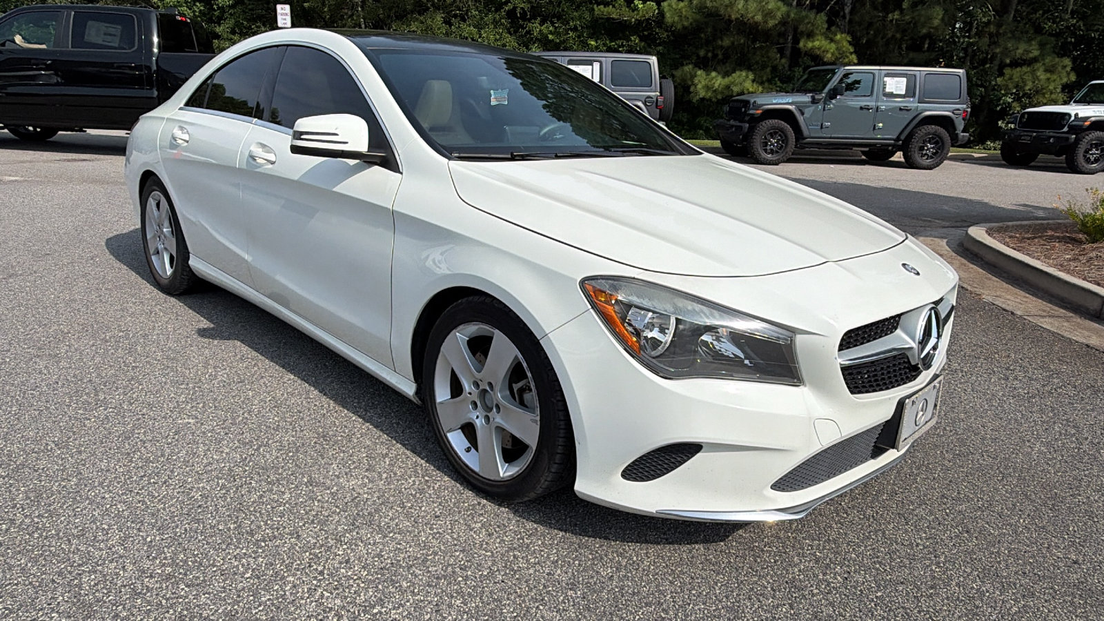 Used 2017 Mercedes-Benz CLA 250 image 5