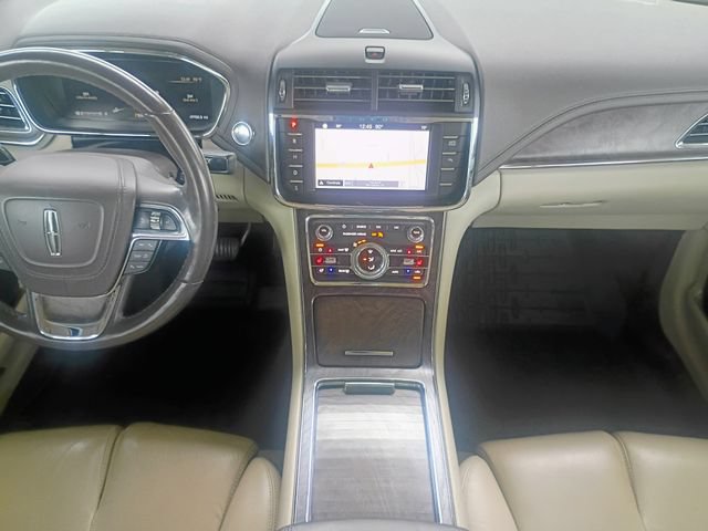 Used 2017 Lincoln Continental Select w/ Climate Package AWD/4WD image 37