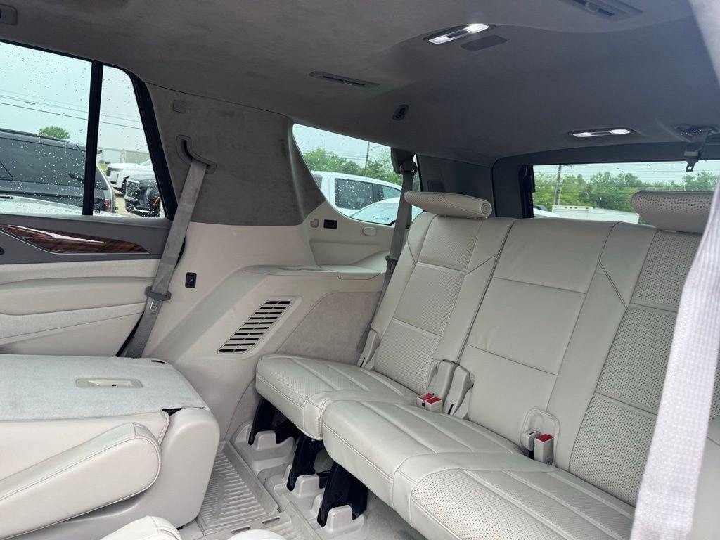 Certified 2024 Cadillac Escalade Premium Luxury Platinum w/ LPO, Floor Liner Package AWD/4WD image 9