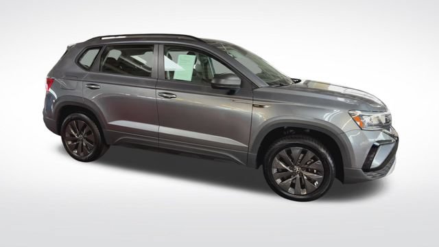 Certified 2023 Volkswagen Taos S FWD image 10