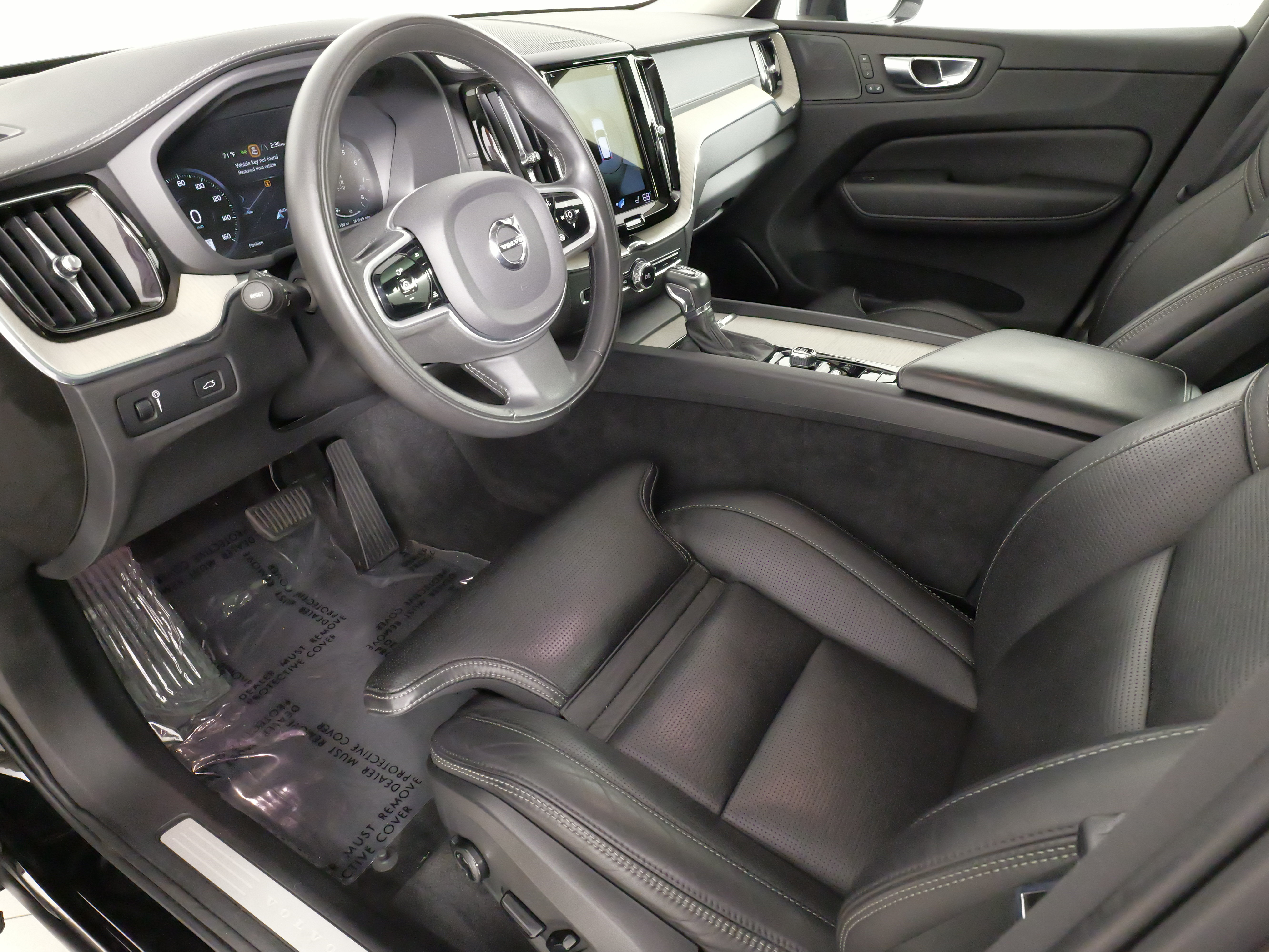 Used 2021 Volvo XC60 T6 Inscription w/ Advanced Package AWD/4WD image 29