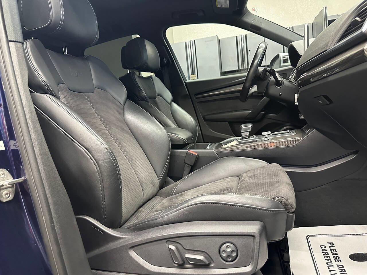 Used 2018 Audi SQ5 Premium Plus w/ Navigation Package image 27