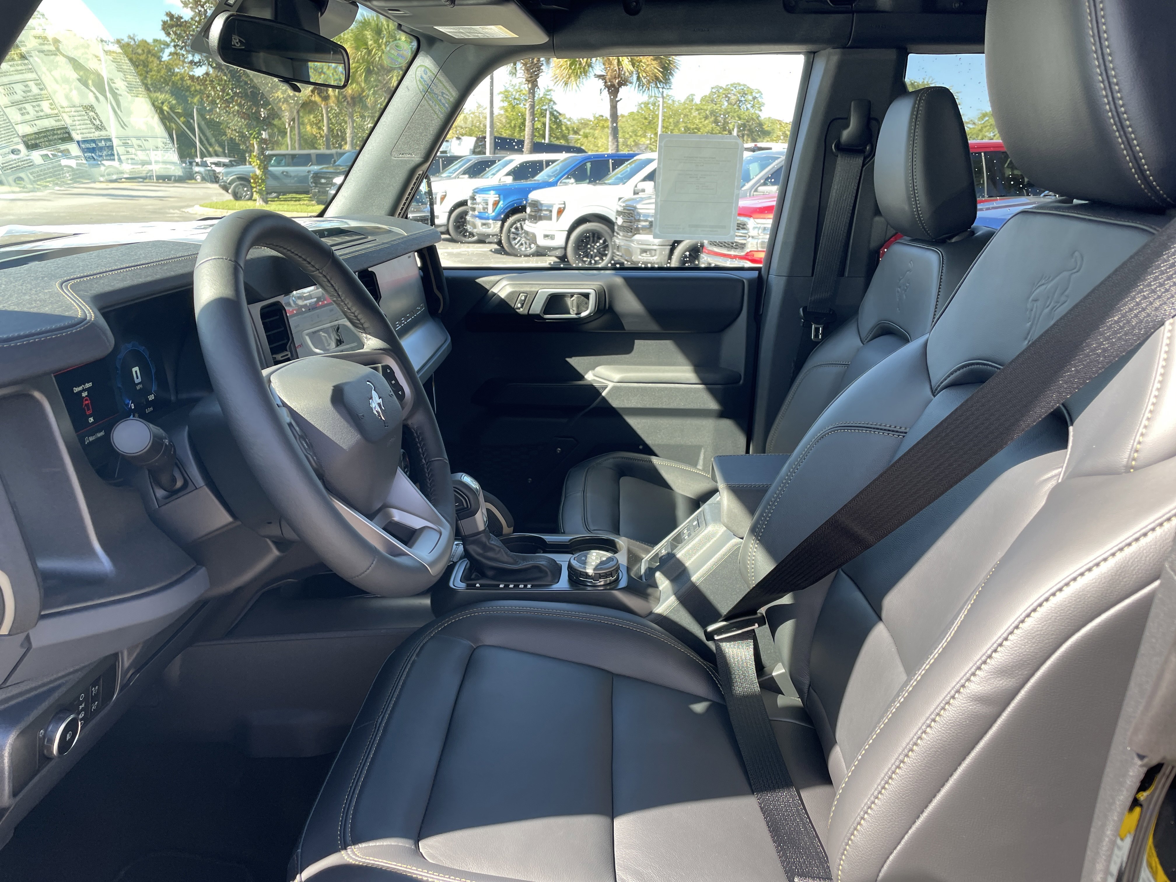 New 2025 Ford Bronco Badlands image 13