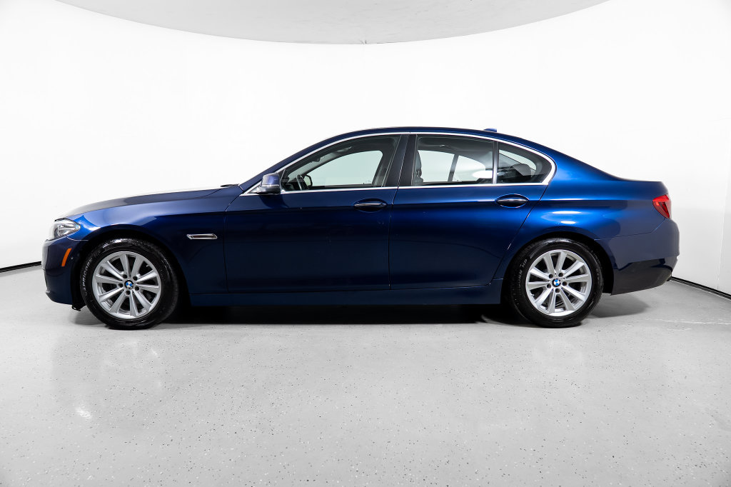 Used 2016 BMW 528i Sedan RWD image 11