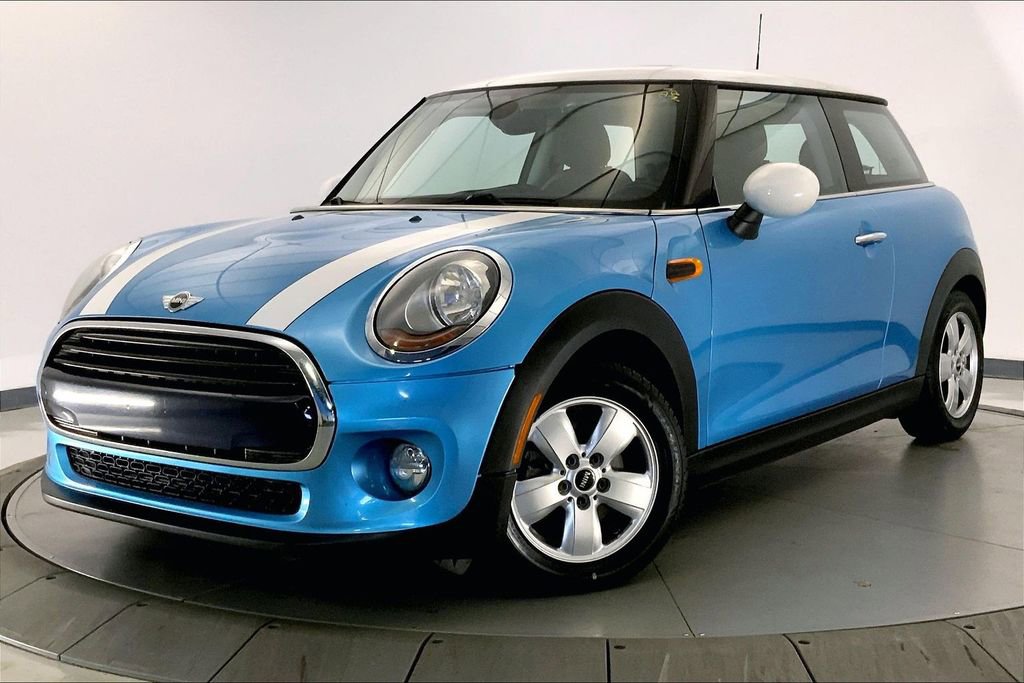 Used 2016 MINI Cooper 2-Door Hardtop image 11
