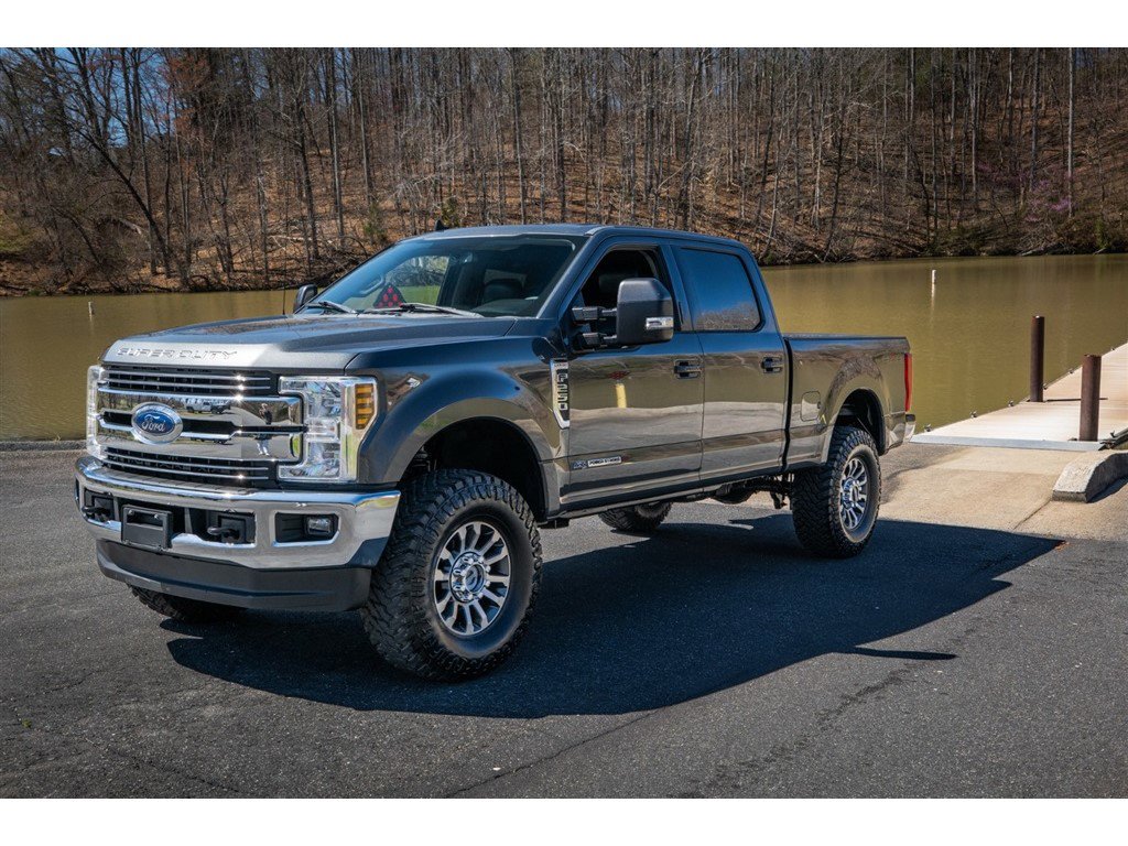 Used 2019 Ford F250 Lariat w/ Lariat Value Package image 41