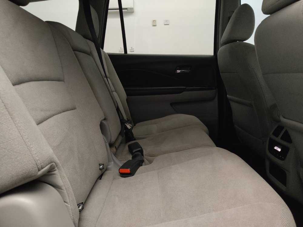 Used 2021 Honda Pilot EX image 19