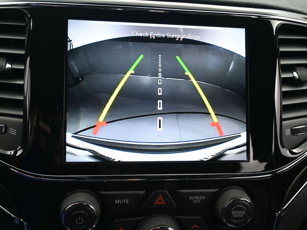 Used 2021 Jeep Grand Cherokee Limited image 21