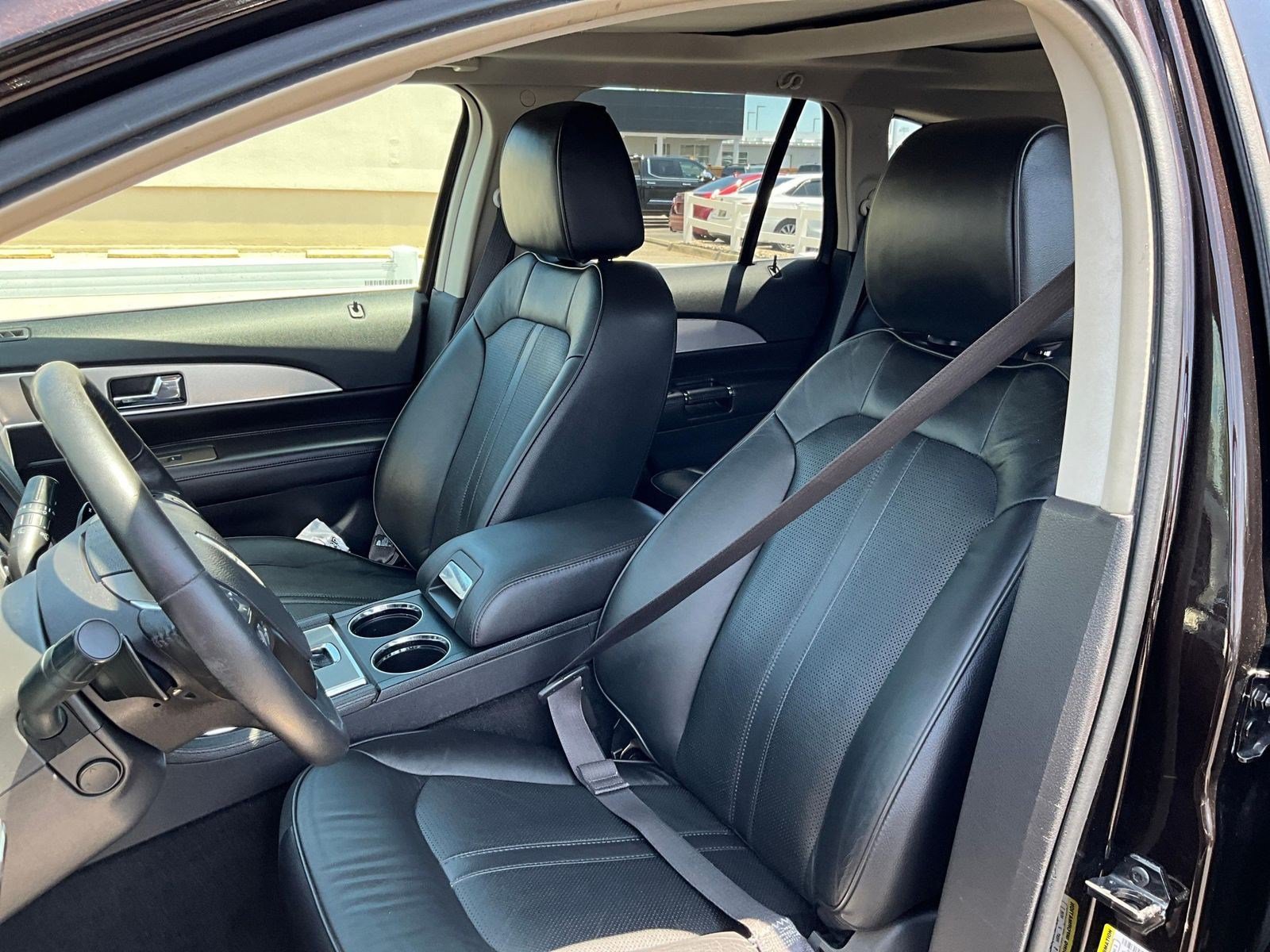 Used 2013 Lincoln MKX AWD image 19