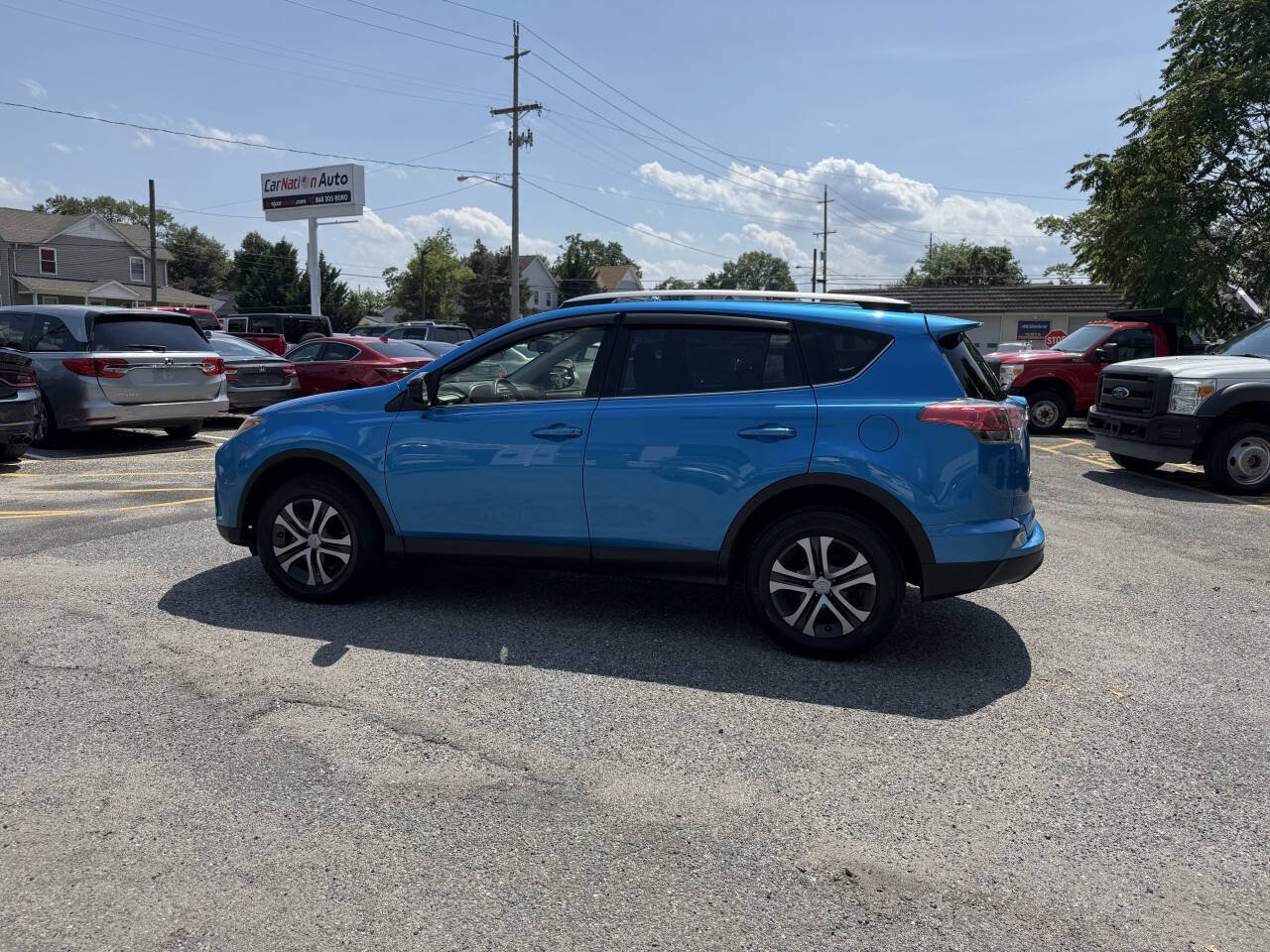 Used 2018 Toyota RAV4 LE AWD/4WD image 21