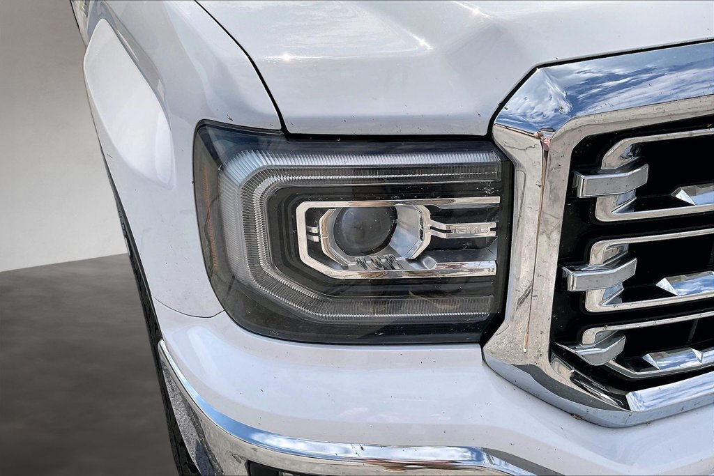 Used 2018 GMC Sierra 1500 SLT AWD/4WD image 30