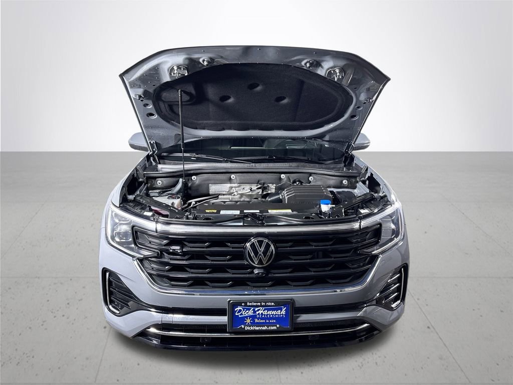 Certified 2024 Volkswagen Atlas Cross Sport SEL Premium R-Line image 22