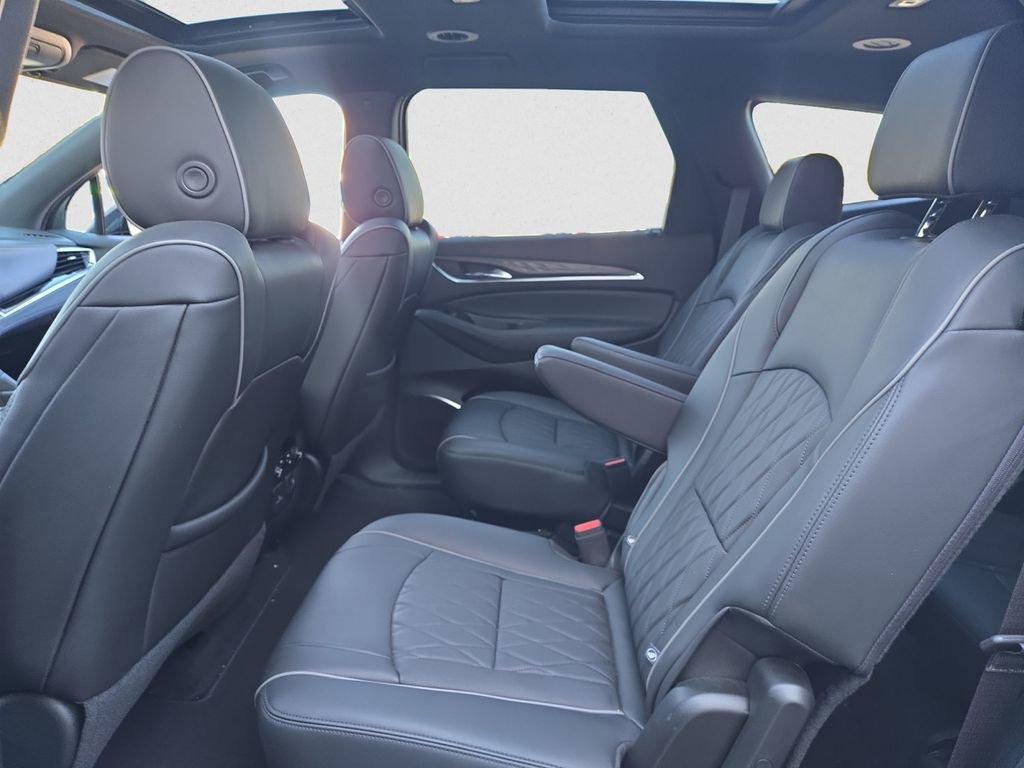 Used 2024 Buick Enclave Avenir w/ Avenir Technology Package image 16