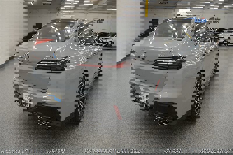 Used 2023 BMW 760i xDrive w/ Parking Assistance Package image 9