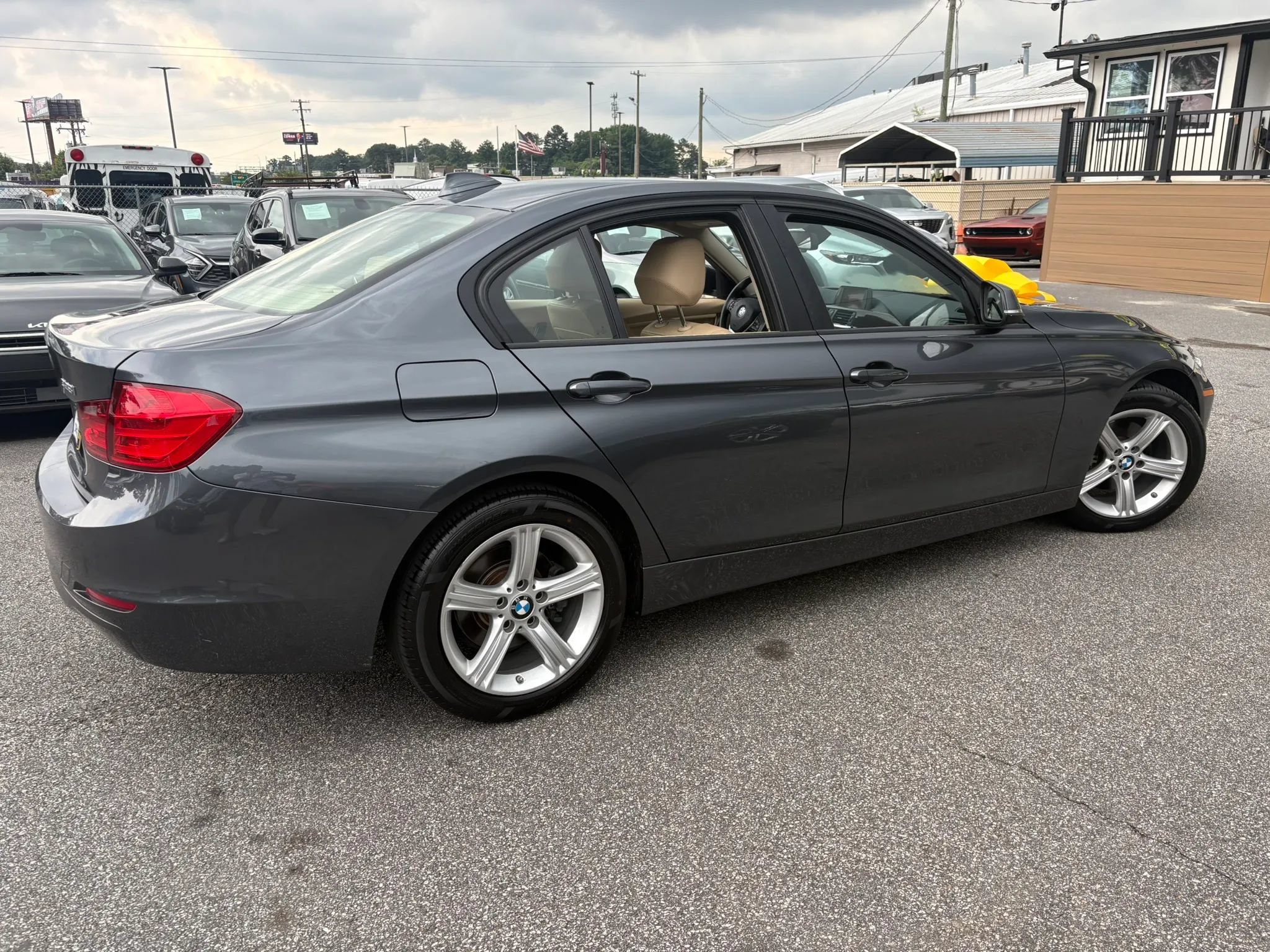 Used 2014 BMW 328i Sedan RWD image 10