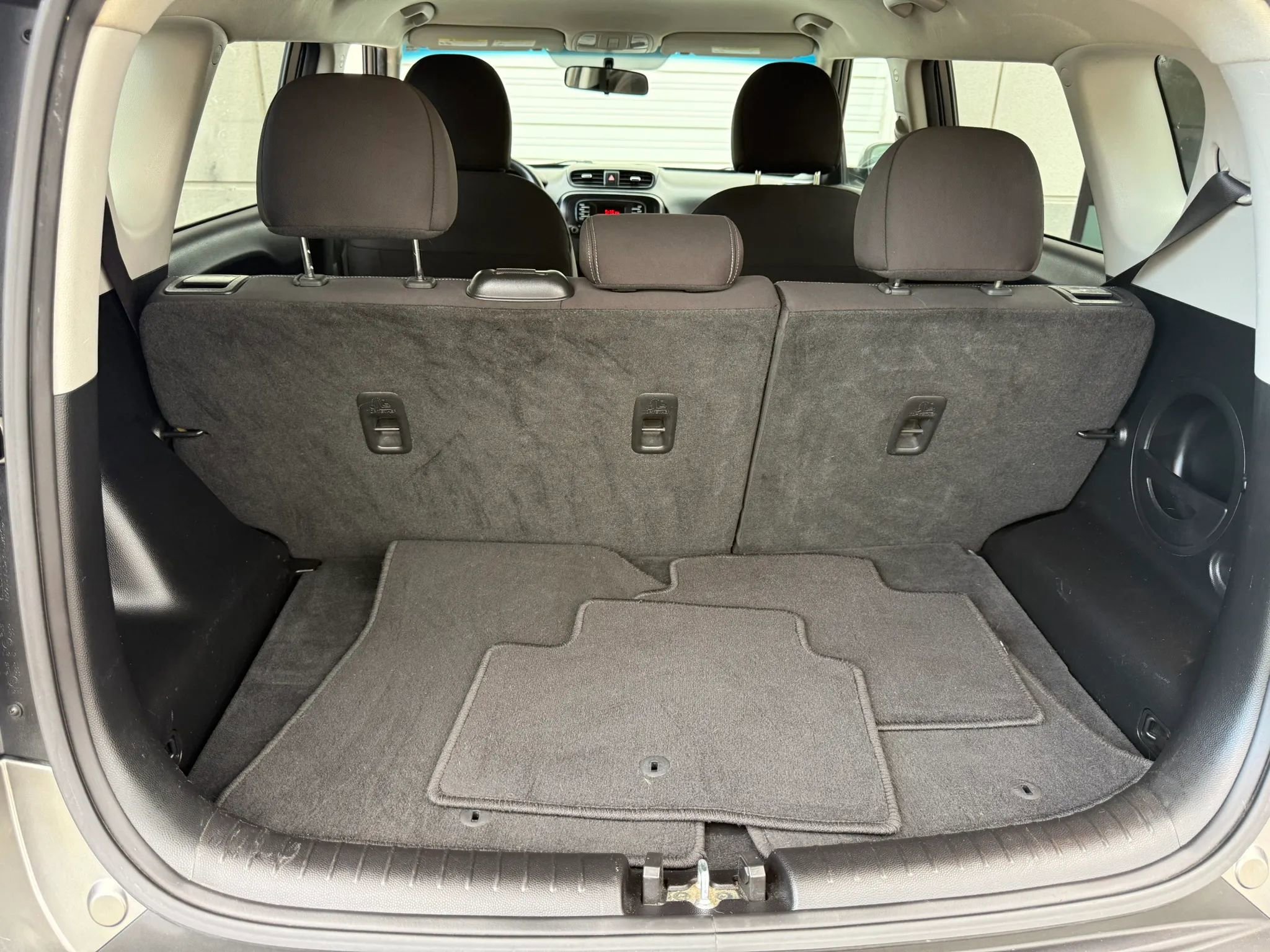Used 2016 Kia Soul FWD image 12
