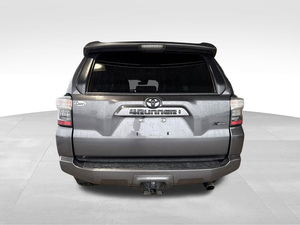 Used 2022 Toyota 4Runner SR5 Premium w/ Moonroof Package RWD image 9